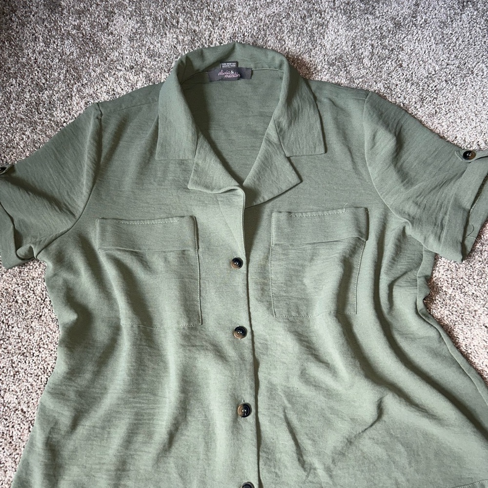 Green Relaxed Fit Button Down Shirt with Notched Collar